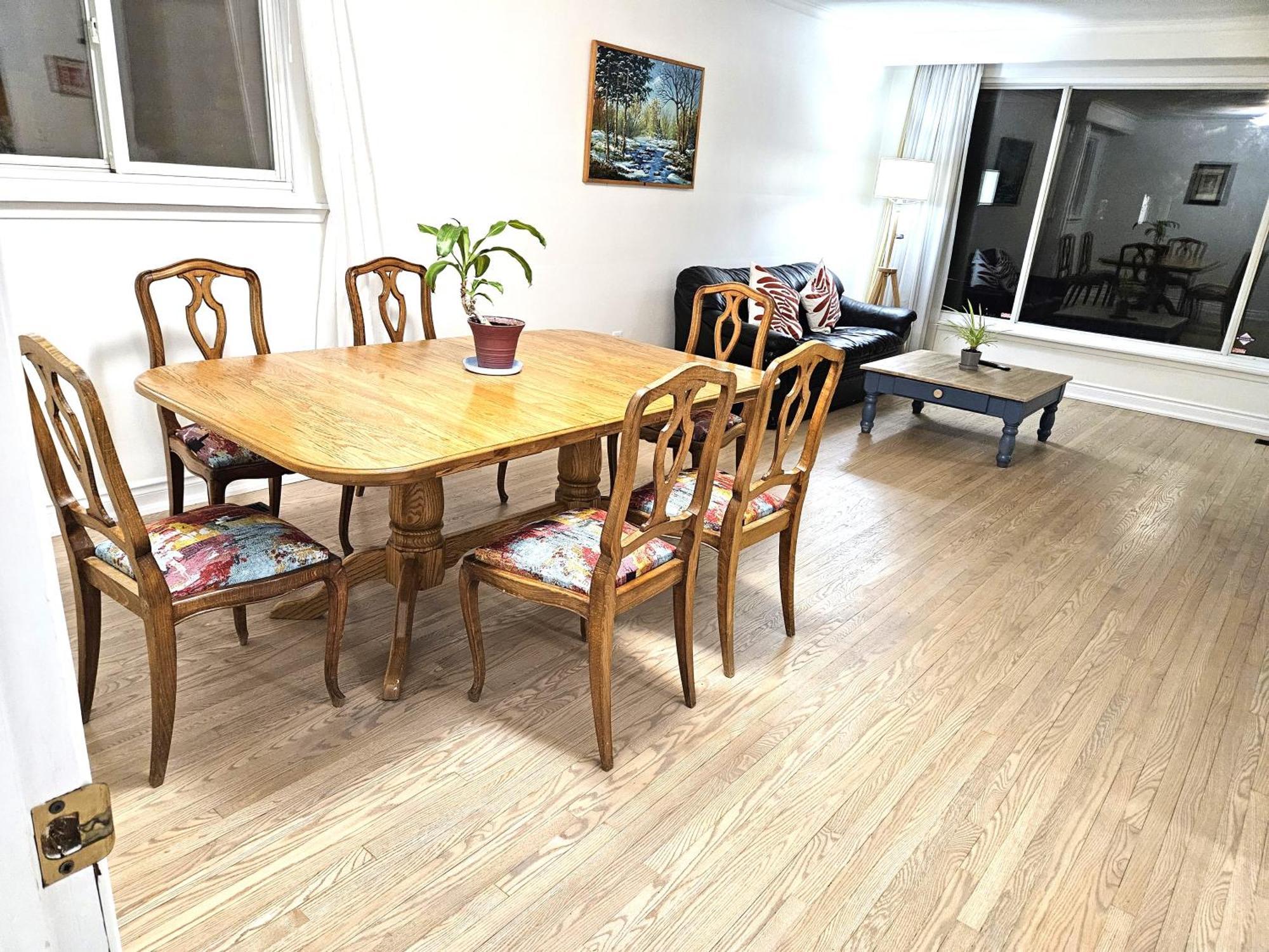 Charming Detached House Near The Airport Mississauga